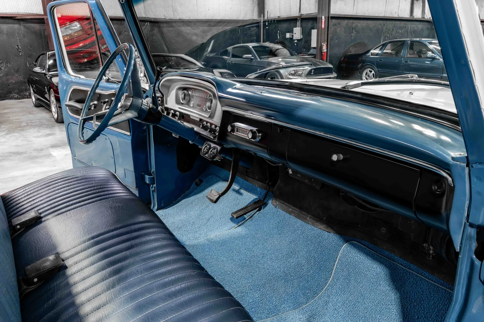 16_1966-Ford-F100-Skyview Blue-818506-46.jpg